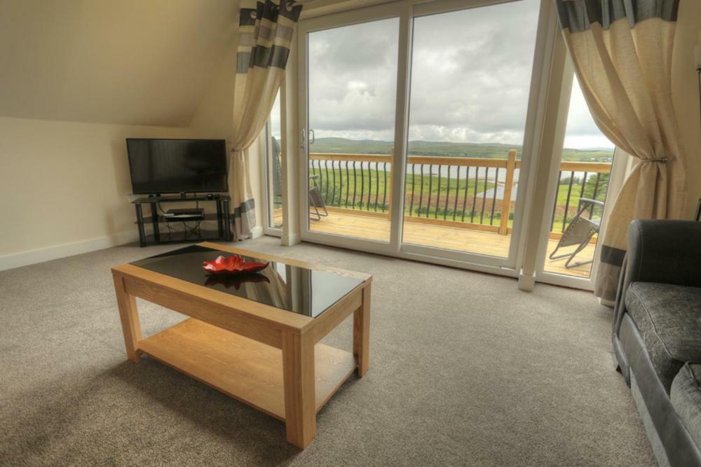 Lochview Chalet Eyre Екстериор снимка